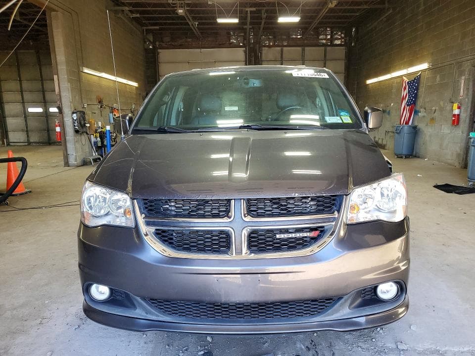 2017 DODGE GRAND CARAVAN SXT 5