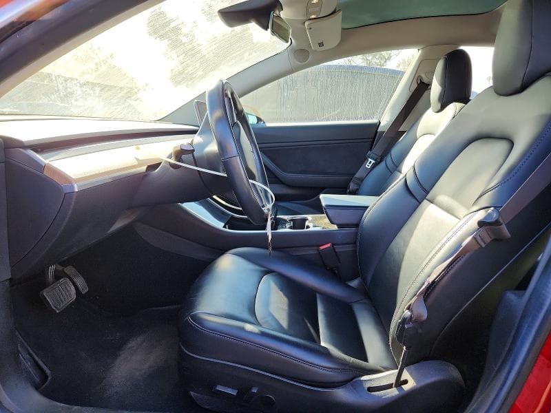 2018 TESLA MODEL 3 7