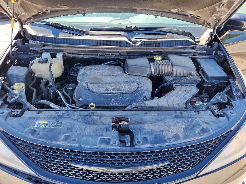 2019 CHRYSLER PACIFICA TOURING PLUS 12