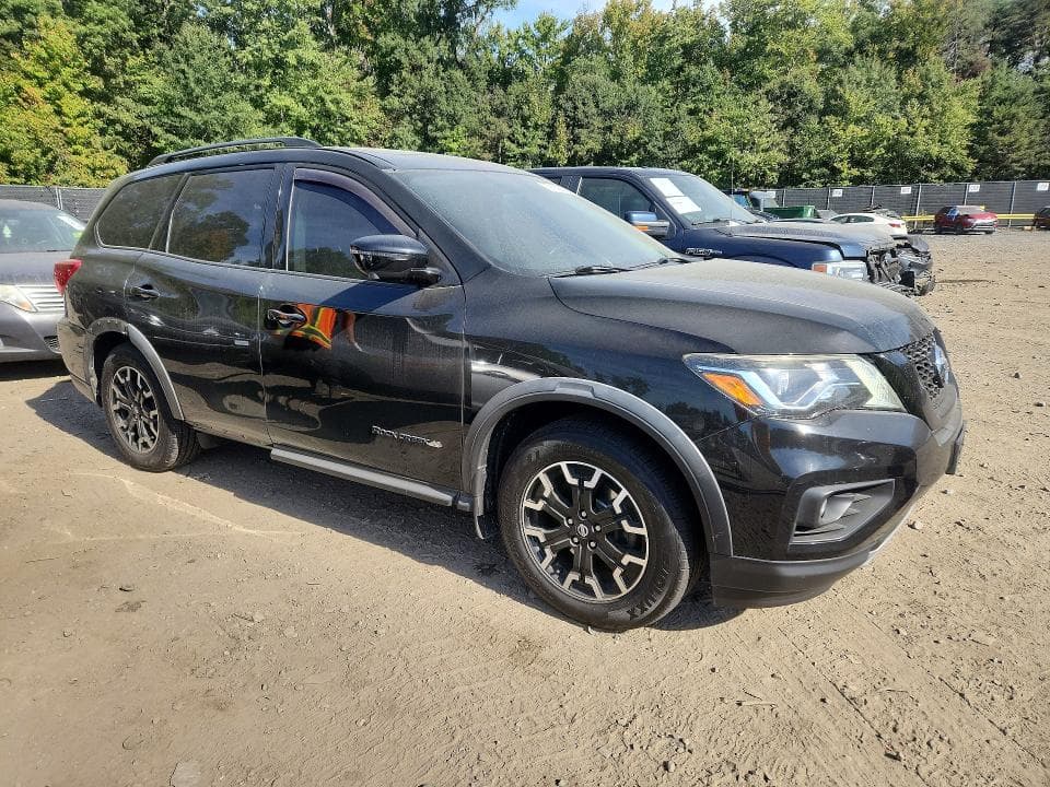 2019 NISSAN PATHFINDER SL 4