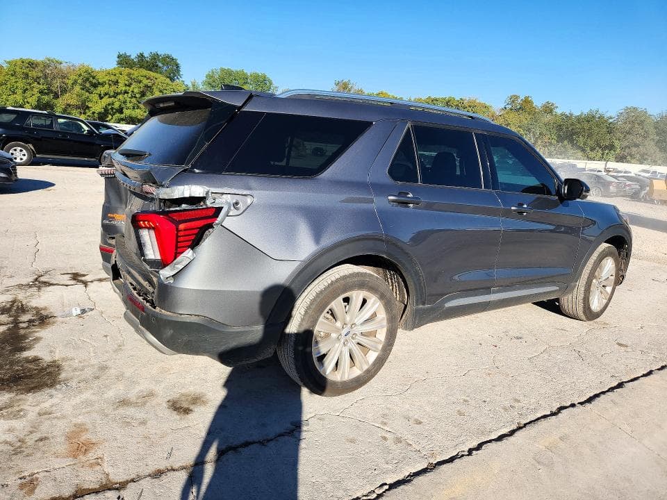 2025 FORD EXPLORER PLATINUM 3