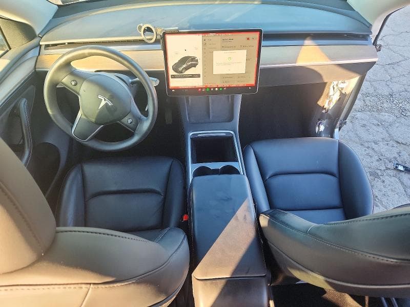 2023 TESLA MODEL Y 8