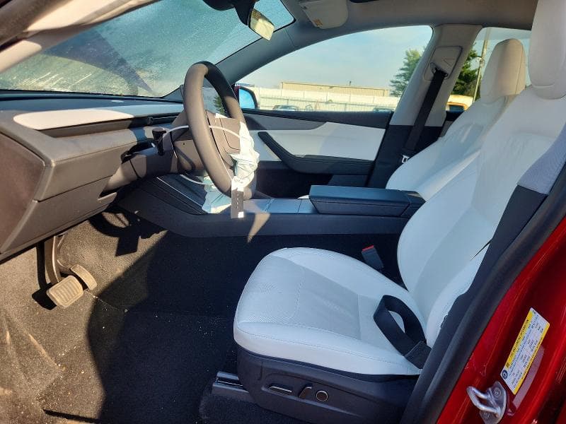 2026 TESLA MODEL Y 7