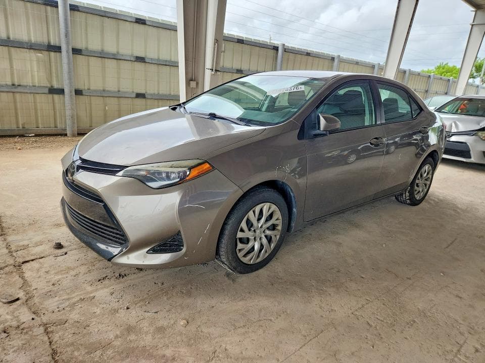 2017 TOYOTA COROLLA LE - 1