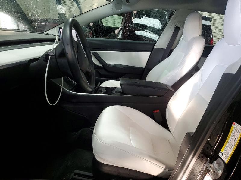 2018 TESLA MODEL 3 7