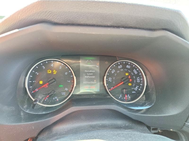 2019 TOYOTA RAV4 LE 9