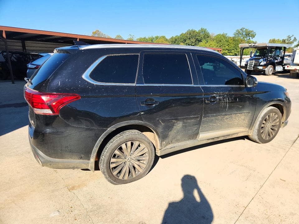 2020 MITSUBISHI OUTLANDER SE 3