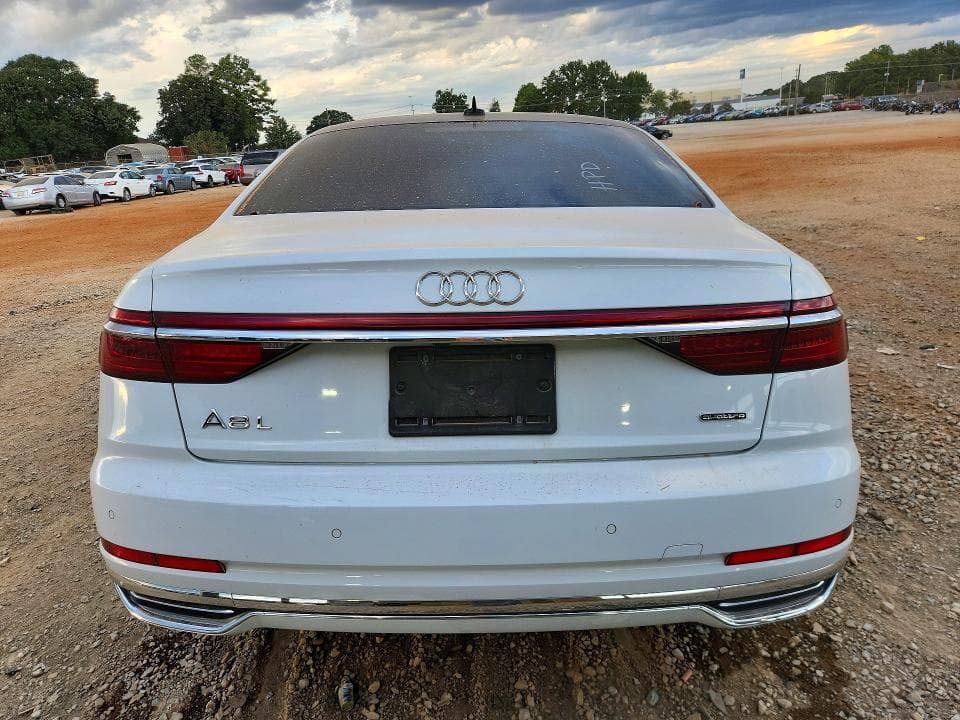 2021 AUDI A8 L 6