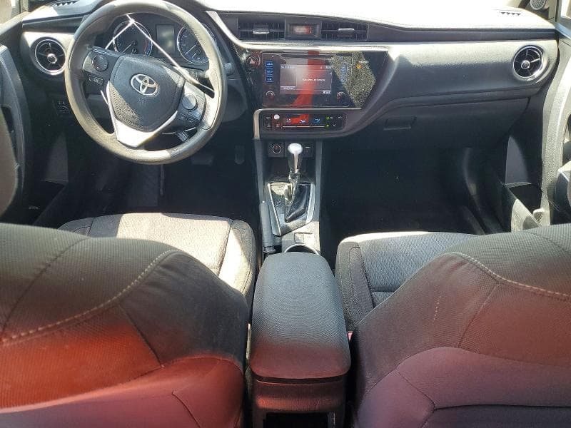 2017 TOYOTA COROLLA LE 8