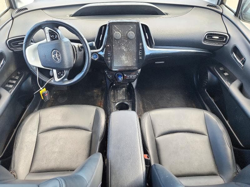 2017 TOYOTA PRIUS PRIME PREMIUM 8