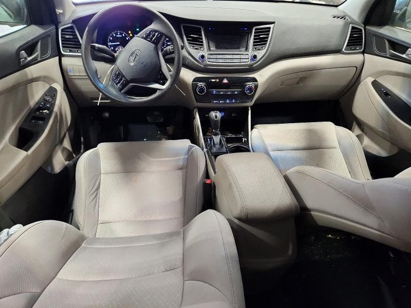 2017 HYUNDAI TUCSON SE 8
