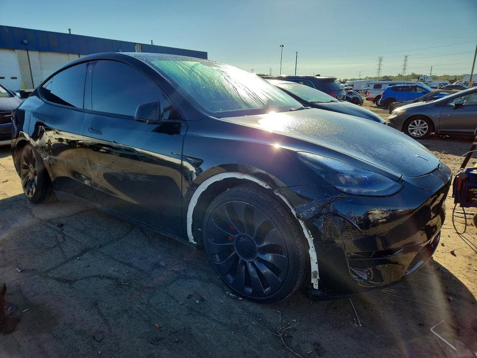 2021 TESLA MODEL Y 4