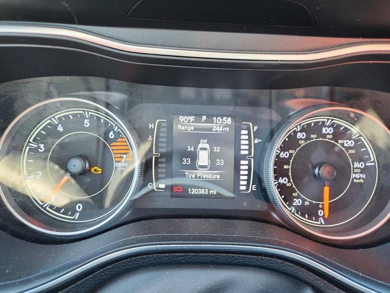 2019 JEEP CHEROKEE LATITUDE PLUS 9