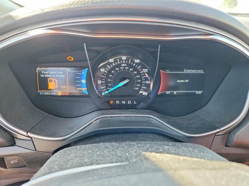 2017 FORD FUSION SE 9