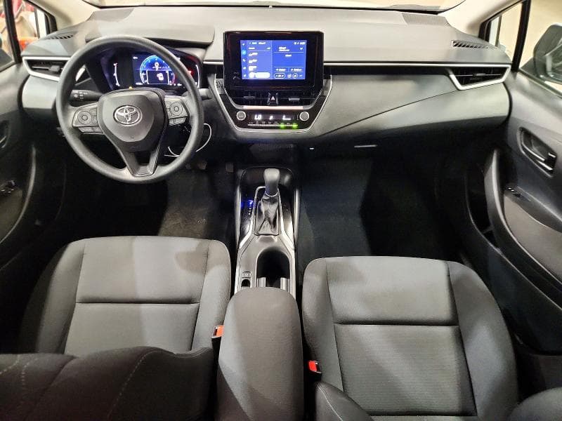 2026 TOYOTA COROLLA LE 8