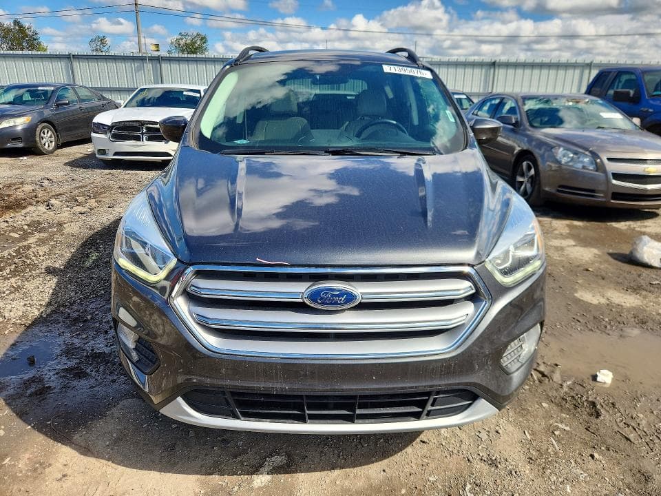 2017 FORD ESCAPE SE 5