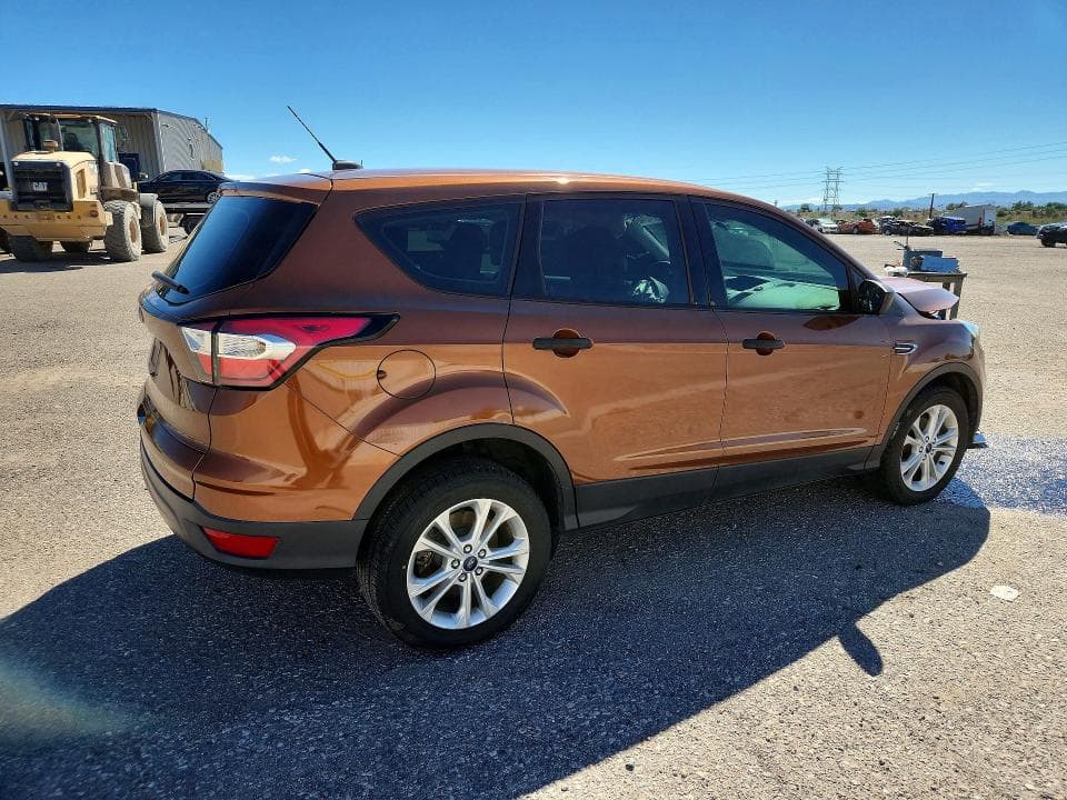 2017 FORD ESCAPE S 3