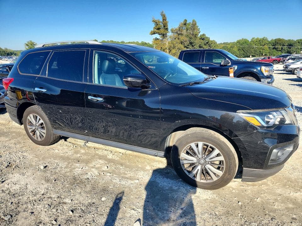 2017 NISSAN PATHFINDER SV 4