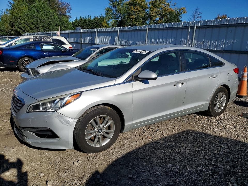 2017 HYUNDAI SONATA SE