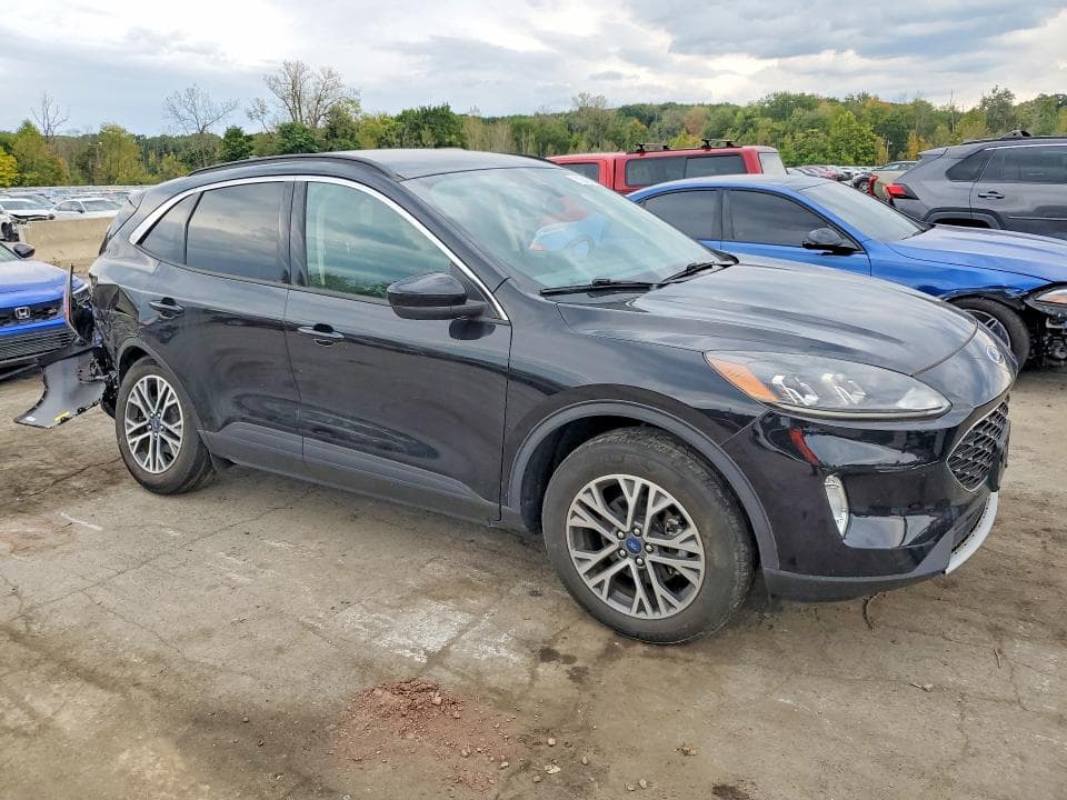 2020 FORD ESCAPE SEL 4