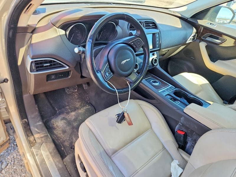 2017 JAGUAR F-PACE PRESTIGE 8