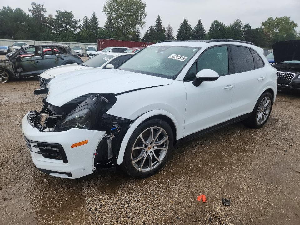 2024 PORSCHE CAYENNE - 1