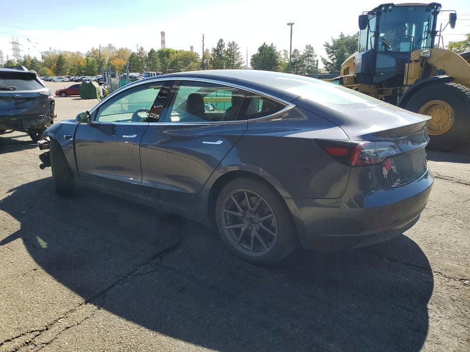2018 TESLA MODEL 3 2