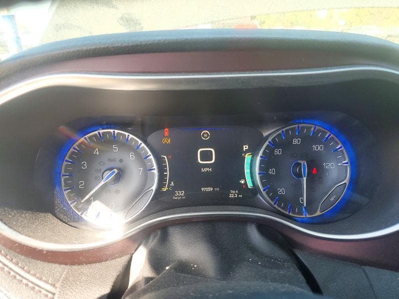 2020 CHRYSLER PACIFICA LIMITED 9