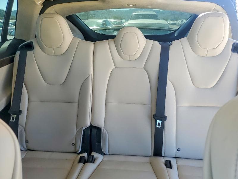 2018 TESLA MODEL X 10