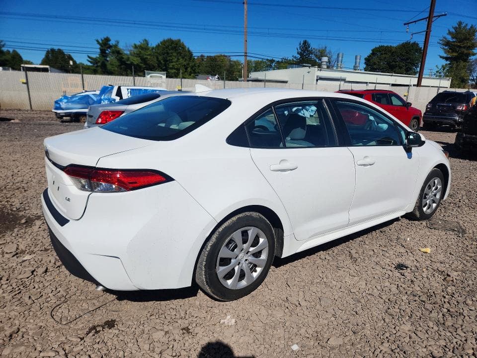 2024 TOYOTA COROLLA LE 3