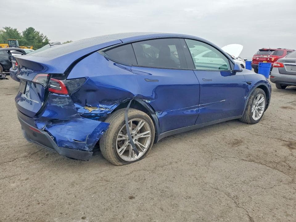 2023 TESLA MODEL Y 3