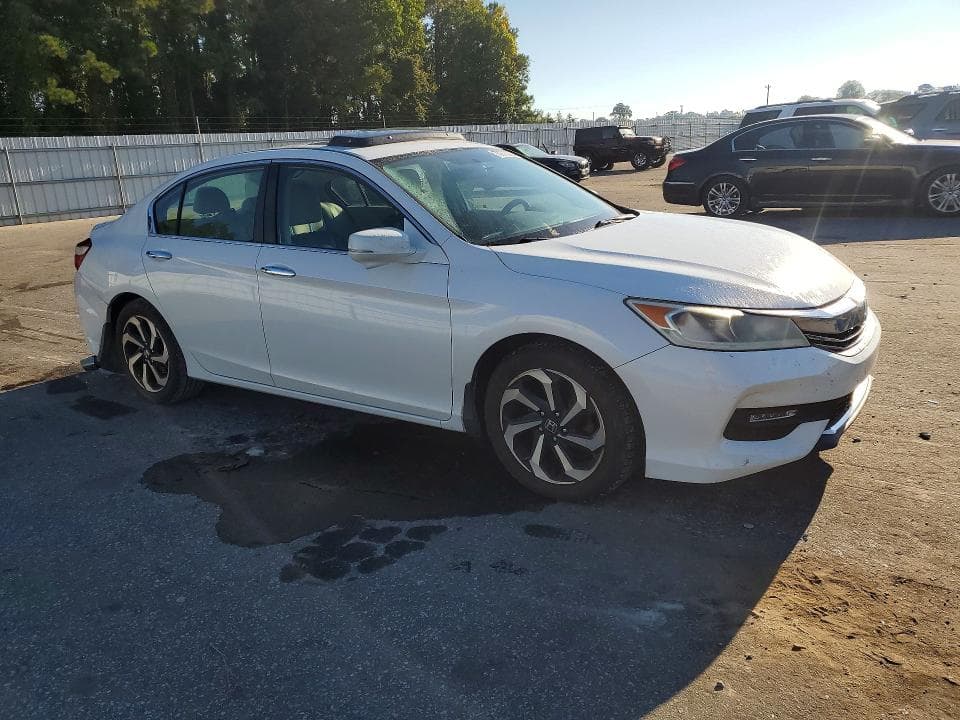 2017 HONDA ACCORD EX 4
