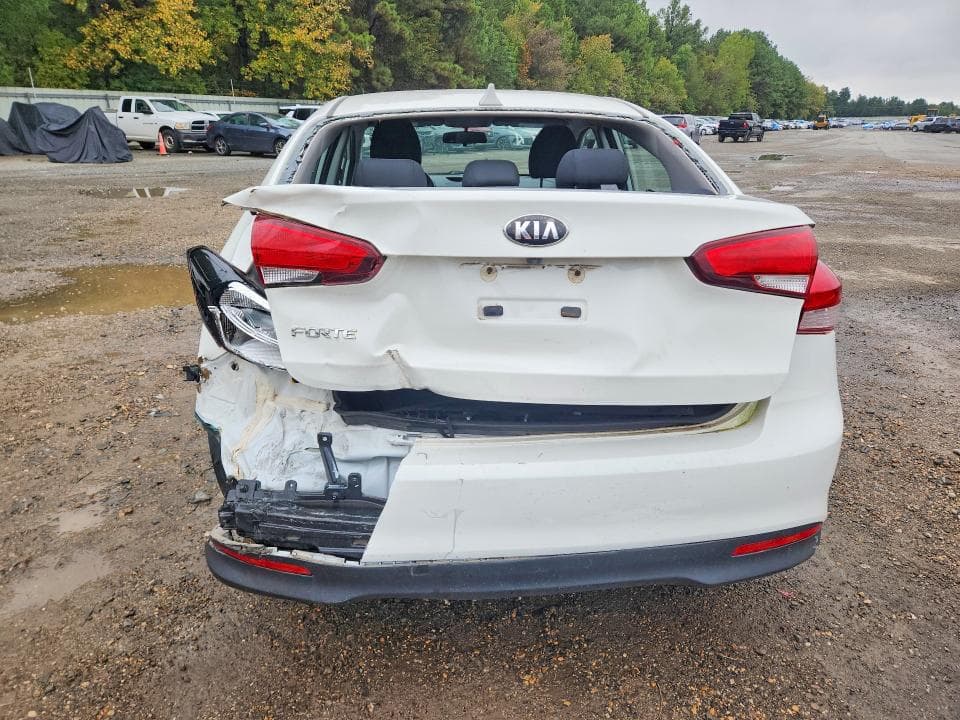 2018 KIA FORTE LX 6
