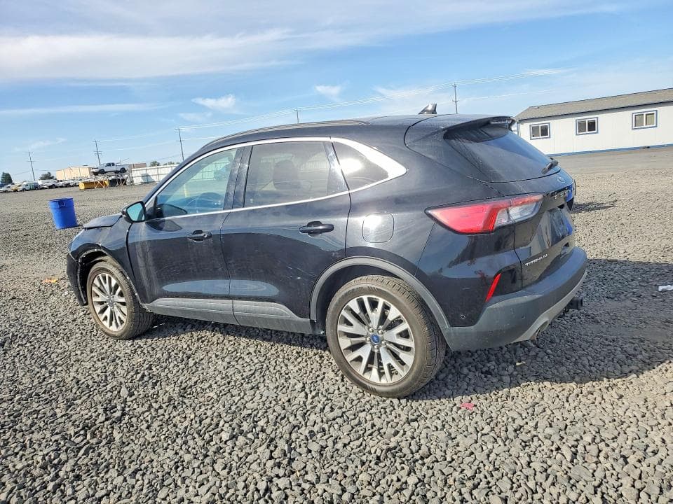 2020 FORD ESCAPE TITANIUM 2