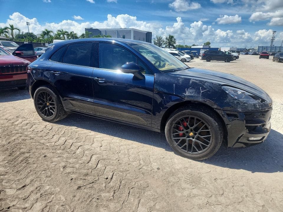 2017 PORSCHE MACAN GTS 4