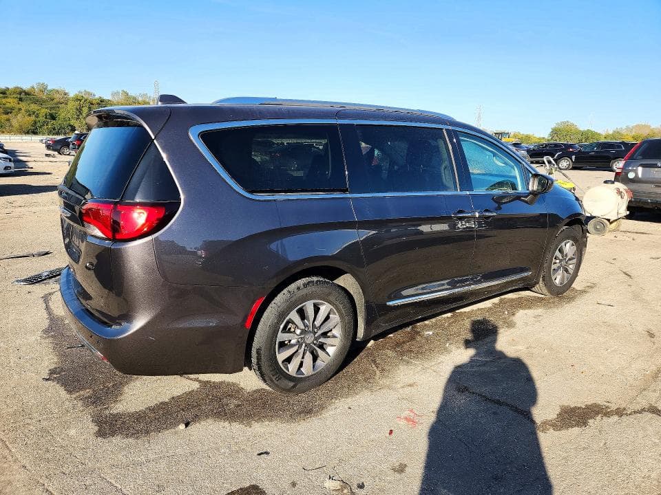 2020 CHRYSLER PACIFICA TOURING L PLUS 3