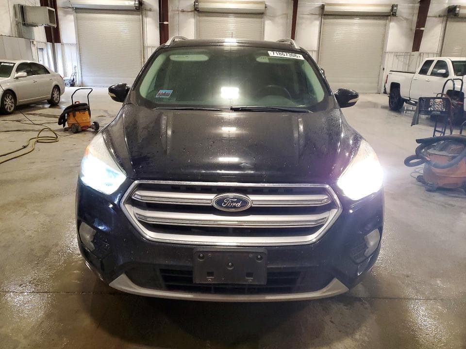 2017 FORD ESCAPE TITANIUM 5