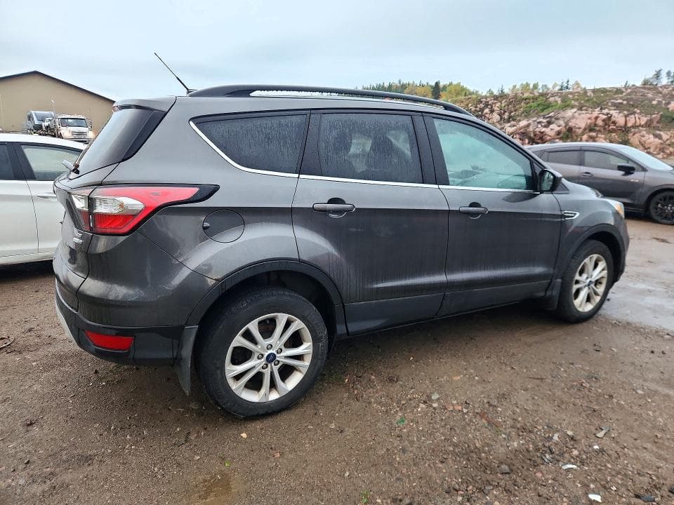 2018 FORD ESCAPE SE 3