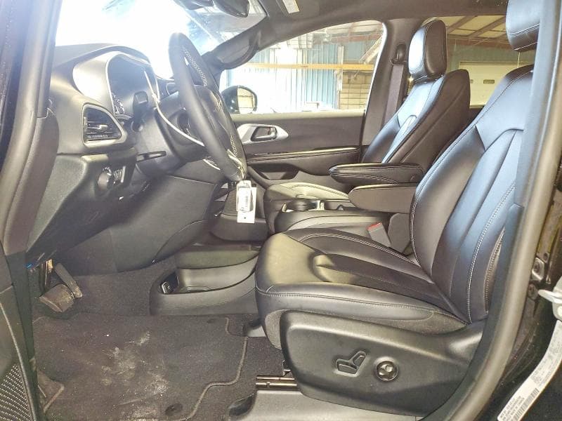 2027 CHRYSLER PACIFICA SELECT 7