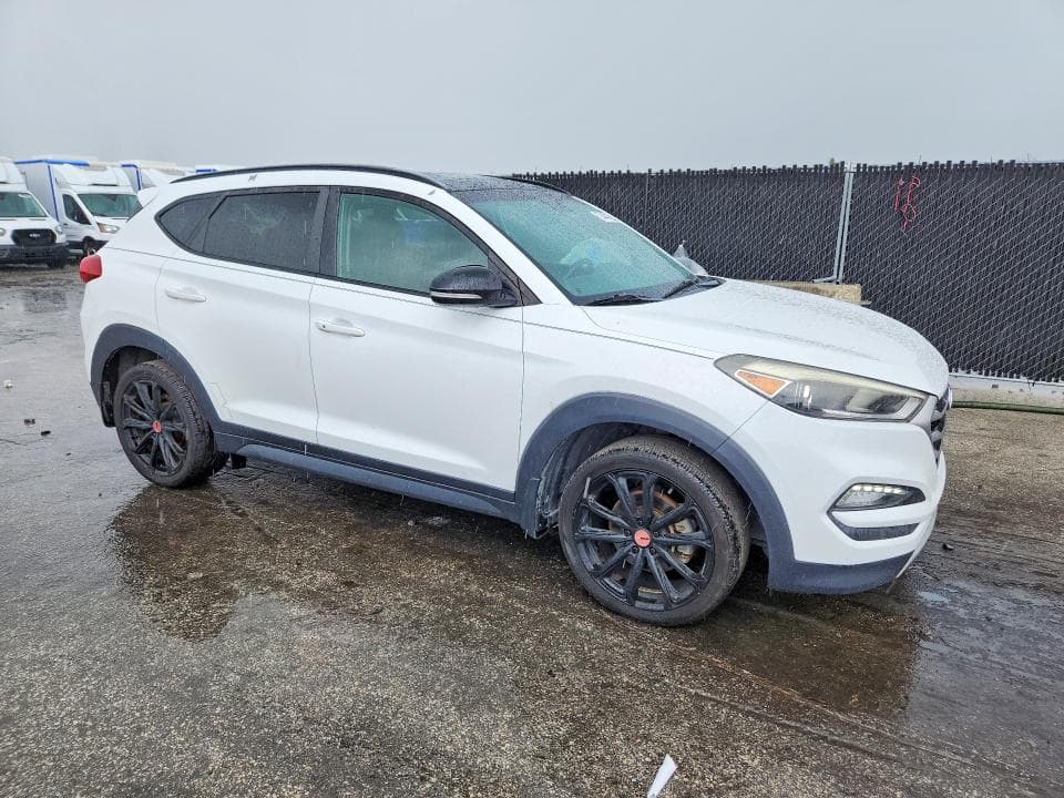 2017 HYUNDAI TUCSON NIGHT 4