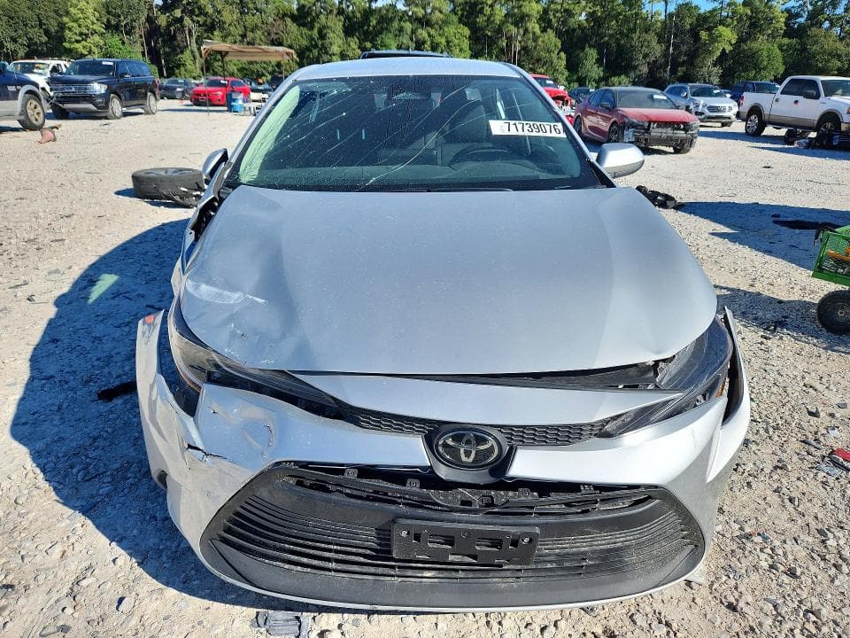 2026 TOYOTA COROLLA LE 5
