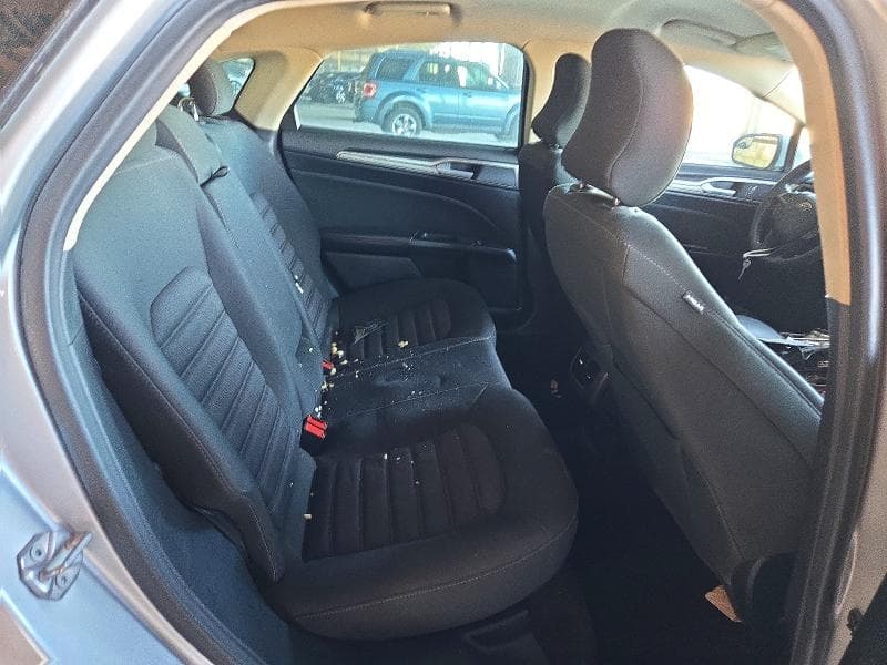 2017 FORD FUSION SE 10