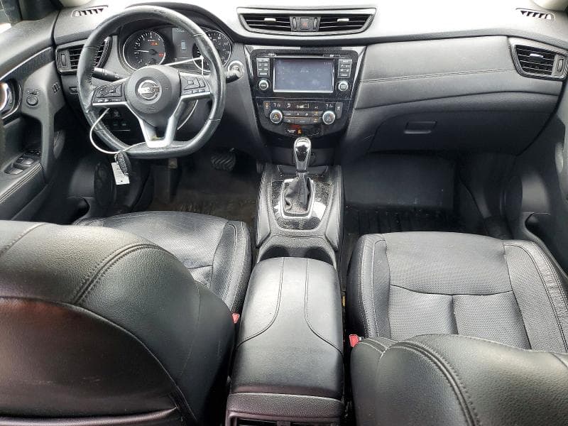 2017 NISSAN ROGUE SL 8
