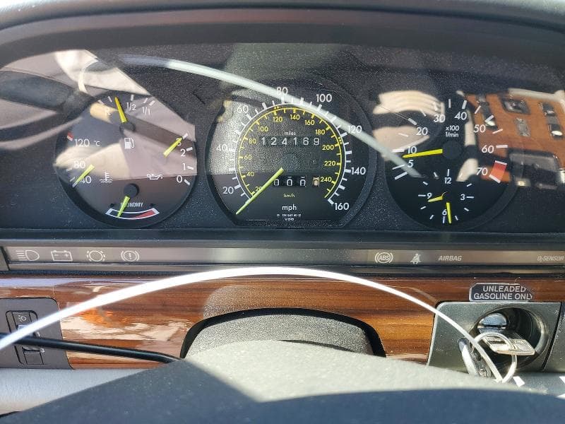 1982 MERCEDES-BENZ 280 9