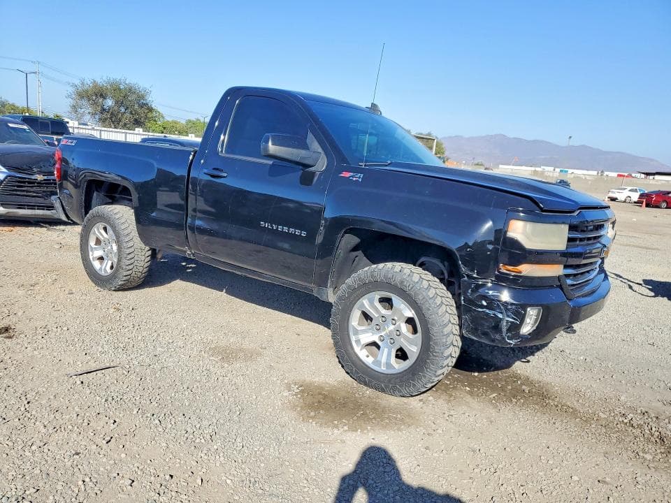 2017 CHEVROLET SILVERADO K1500 LT 4