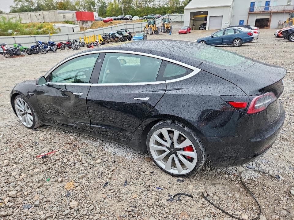 2018 TESLA MODEL 3 2