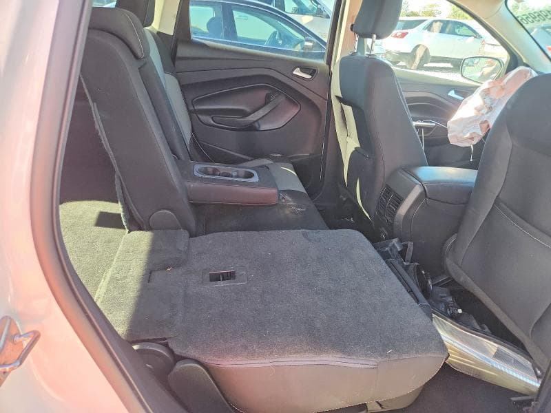 2019 FORD ESCAPE SE 11
