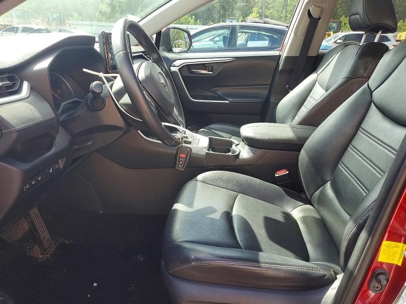 2019 TOYOTA RAV4 XLE PREMIUM 7