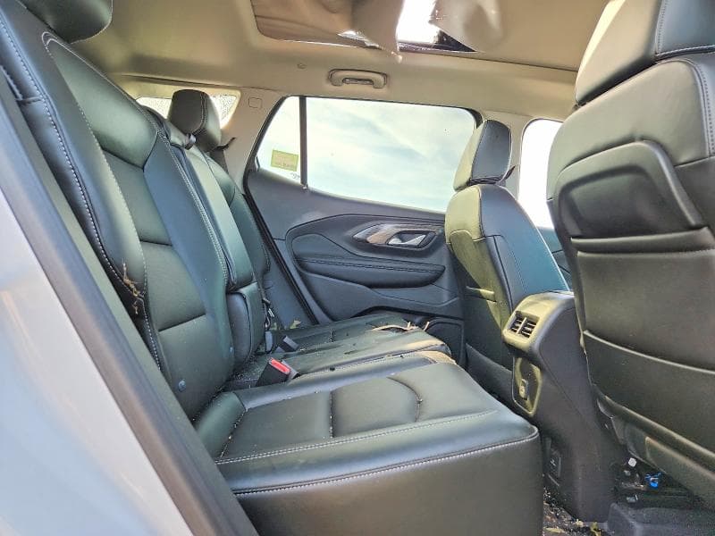 2022 GMC TERRAIN SLT 11