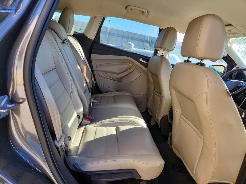 2017 FORD ESCAPE TITANIUM 10